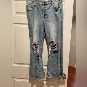 Sneak Peek boyfriend style distressed jeans size 14